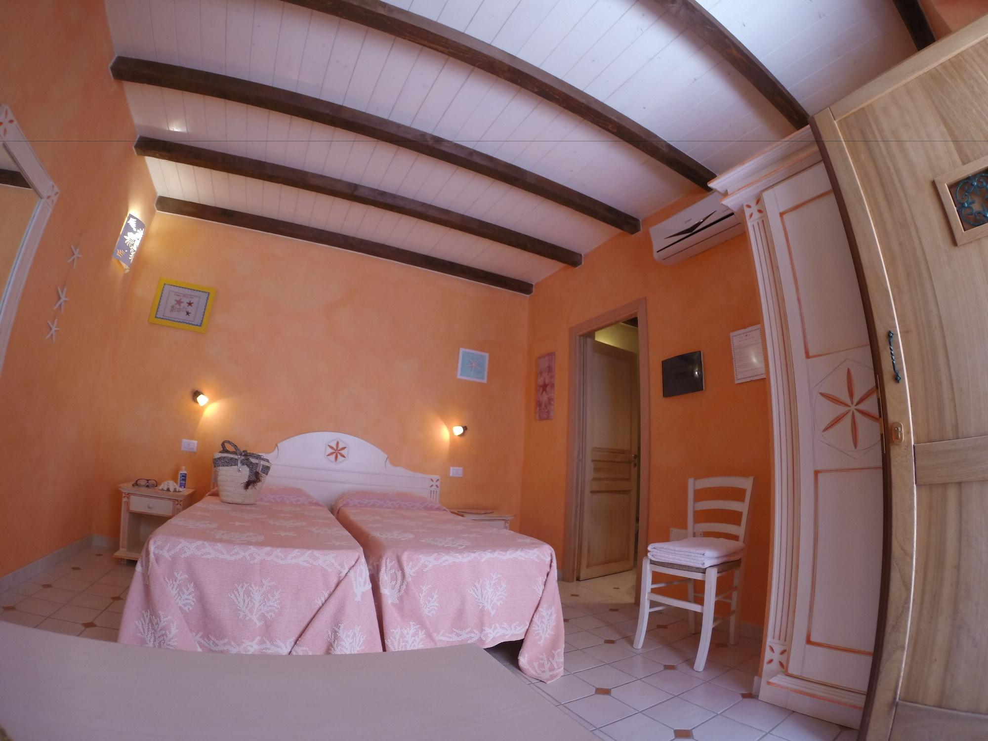Guest house Olbia Domus Inn 3*
